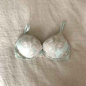 Very Sexy (Victoria’s Secret) Push-Up Plunge Bra